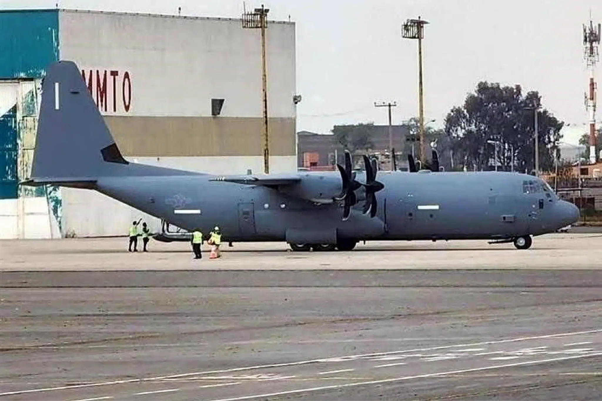 Sheinbaum aclara aterrizaje de avión estadounidense en Toluca